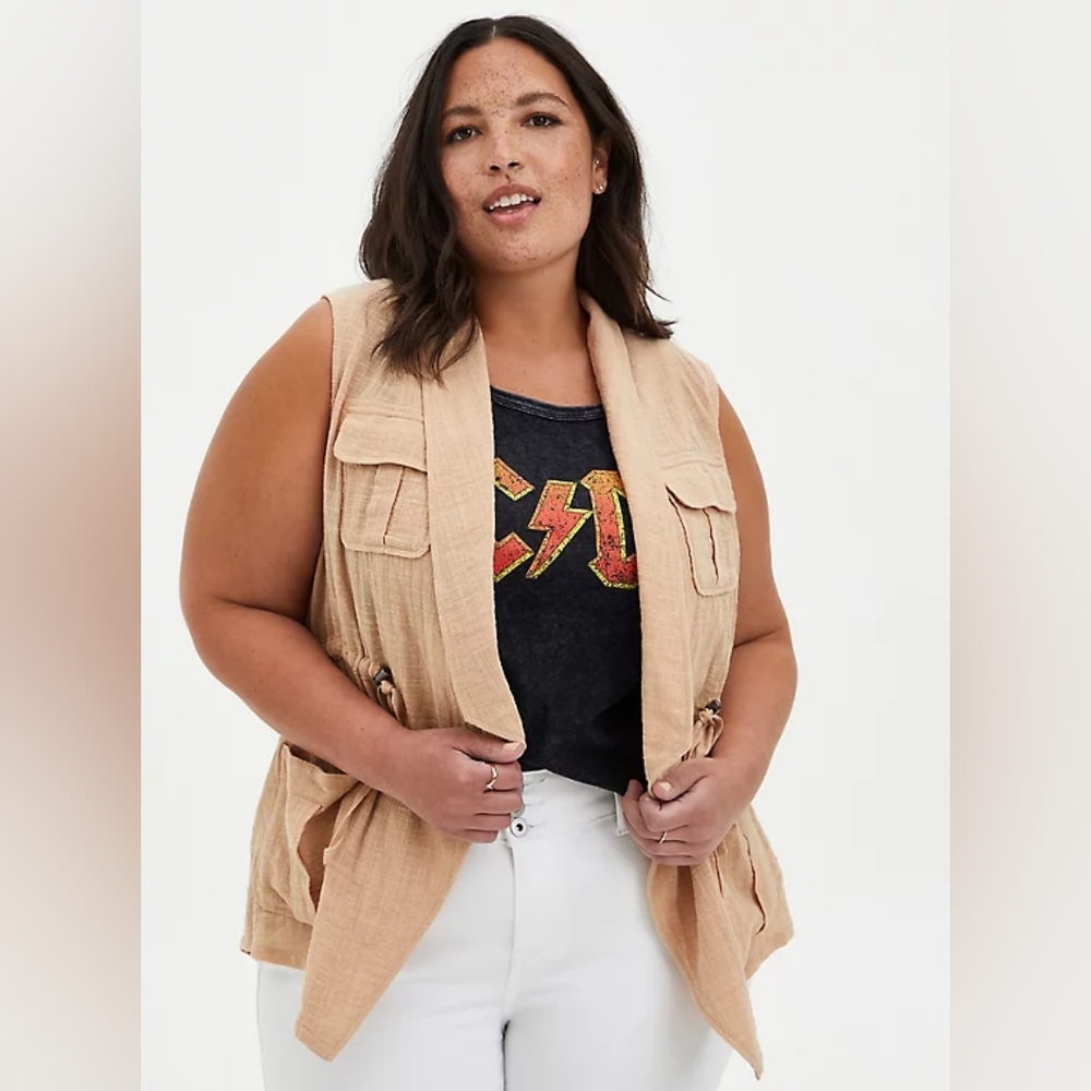 Beige Front Open Vest - torrid size 3